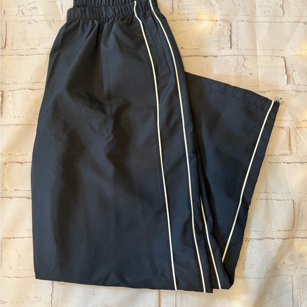 Vintage Navy Windbreaker Pants with White Piping- Size Large NWOT